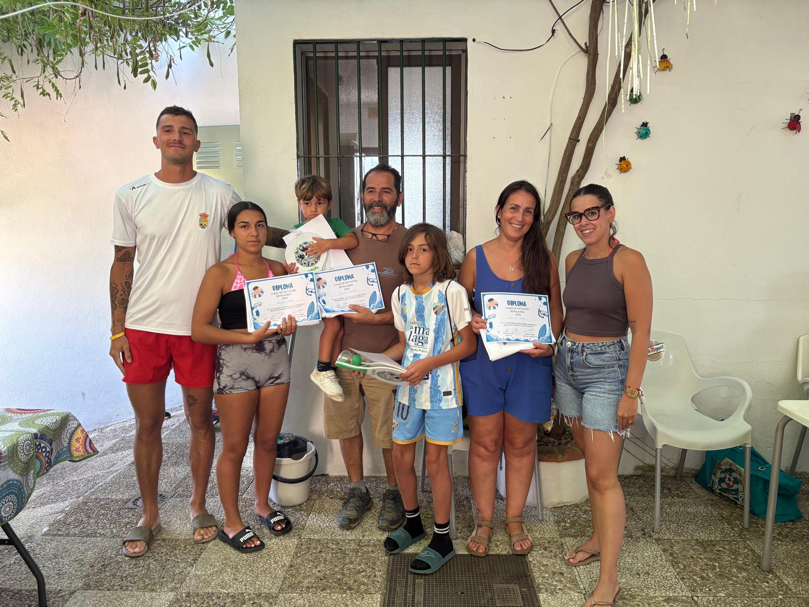 Benalauría clausura su campaña de natación