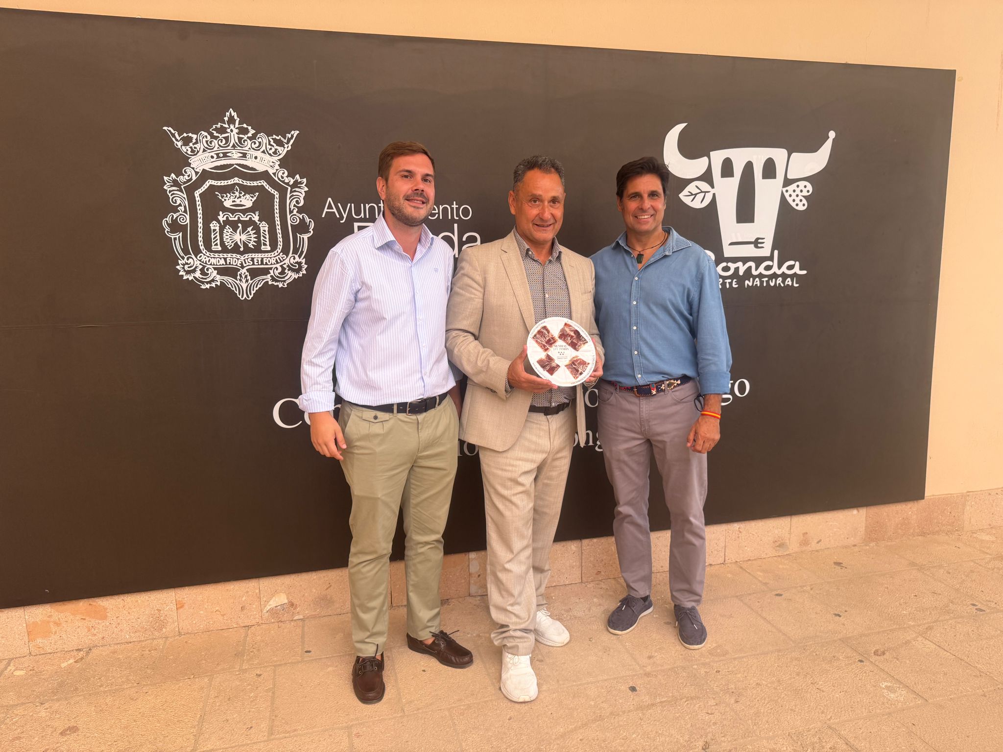 Fran Rivera y Enrique Tomás presentan el Mundial del Jamón que Ronda acogerá este fin de semana