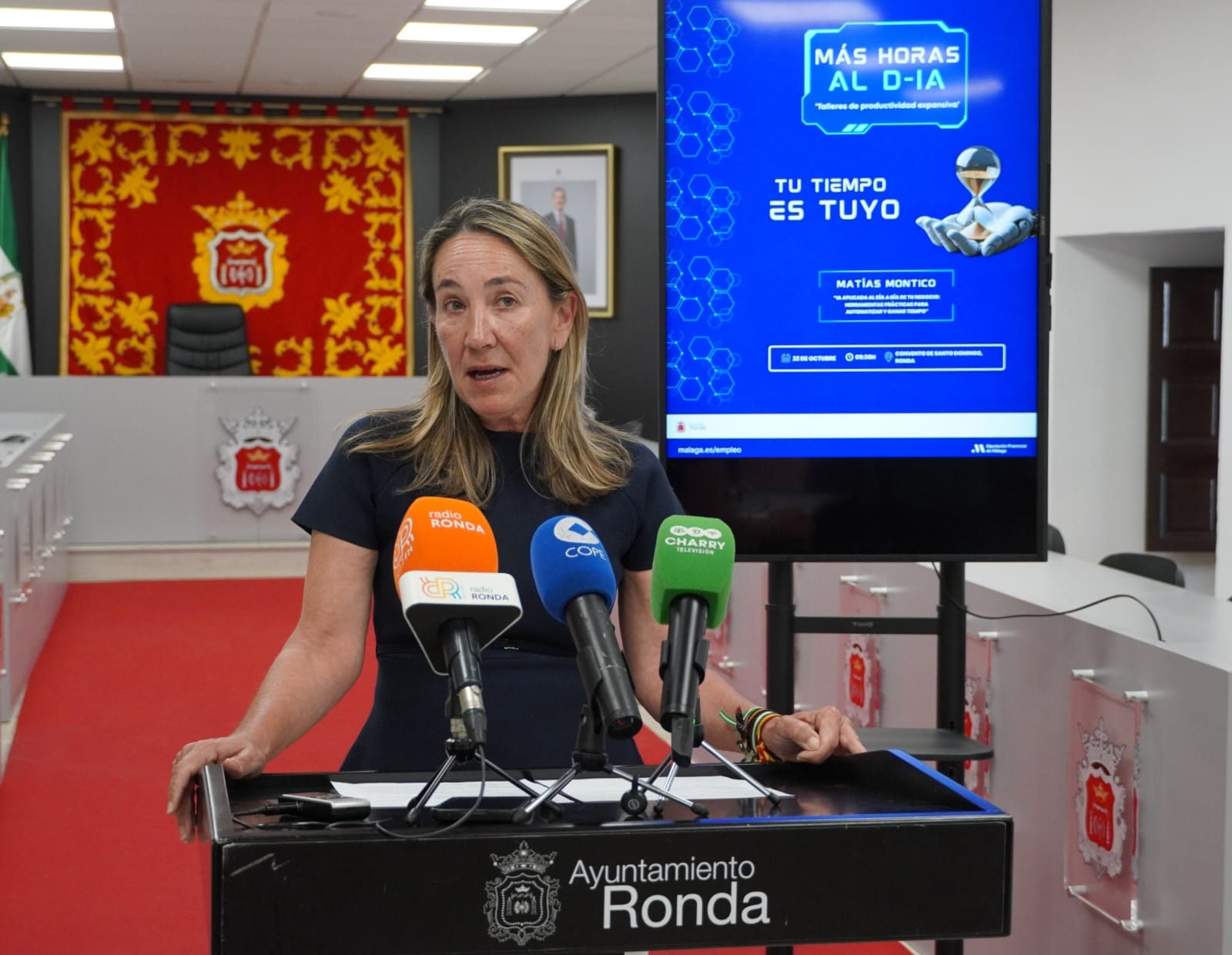 Diputación promueve en Ronda un taller práctico de inteligencia artificial para empresas y autónomas